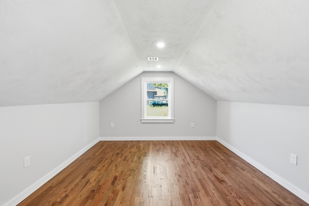 8 Millbury Terrace Property Photo 29