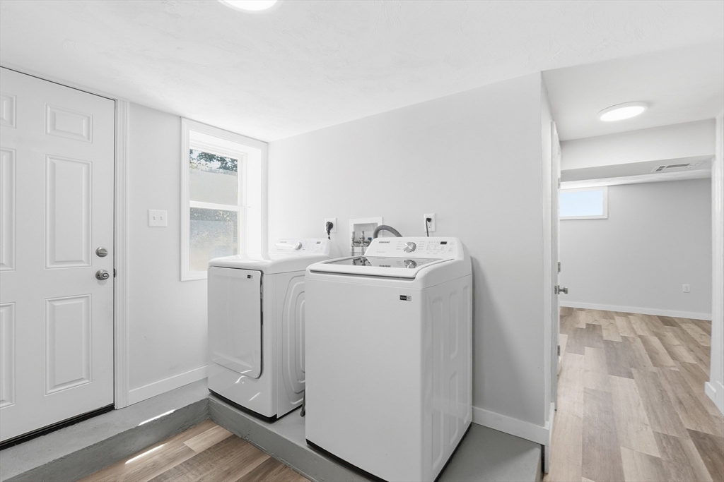 8 Millbury Terrace Property Photo 31