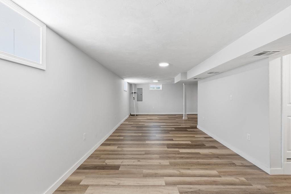 8 Millbury Terrace Property Photo 35