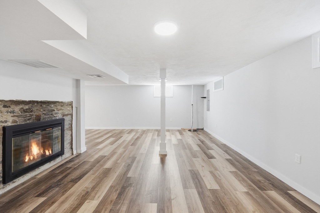 8 Millbury Terrace Property Photo 38