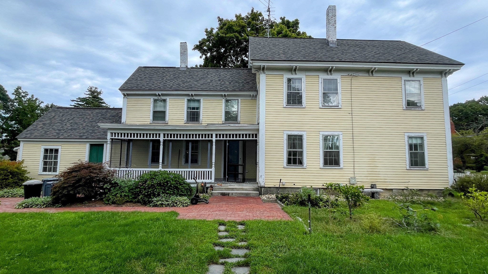 46 Concord St Property Photo 1