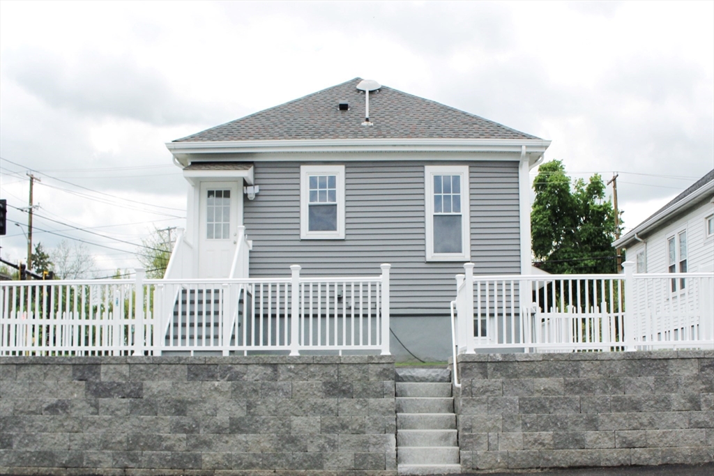 338 Sea St Property Photo 1