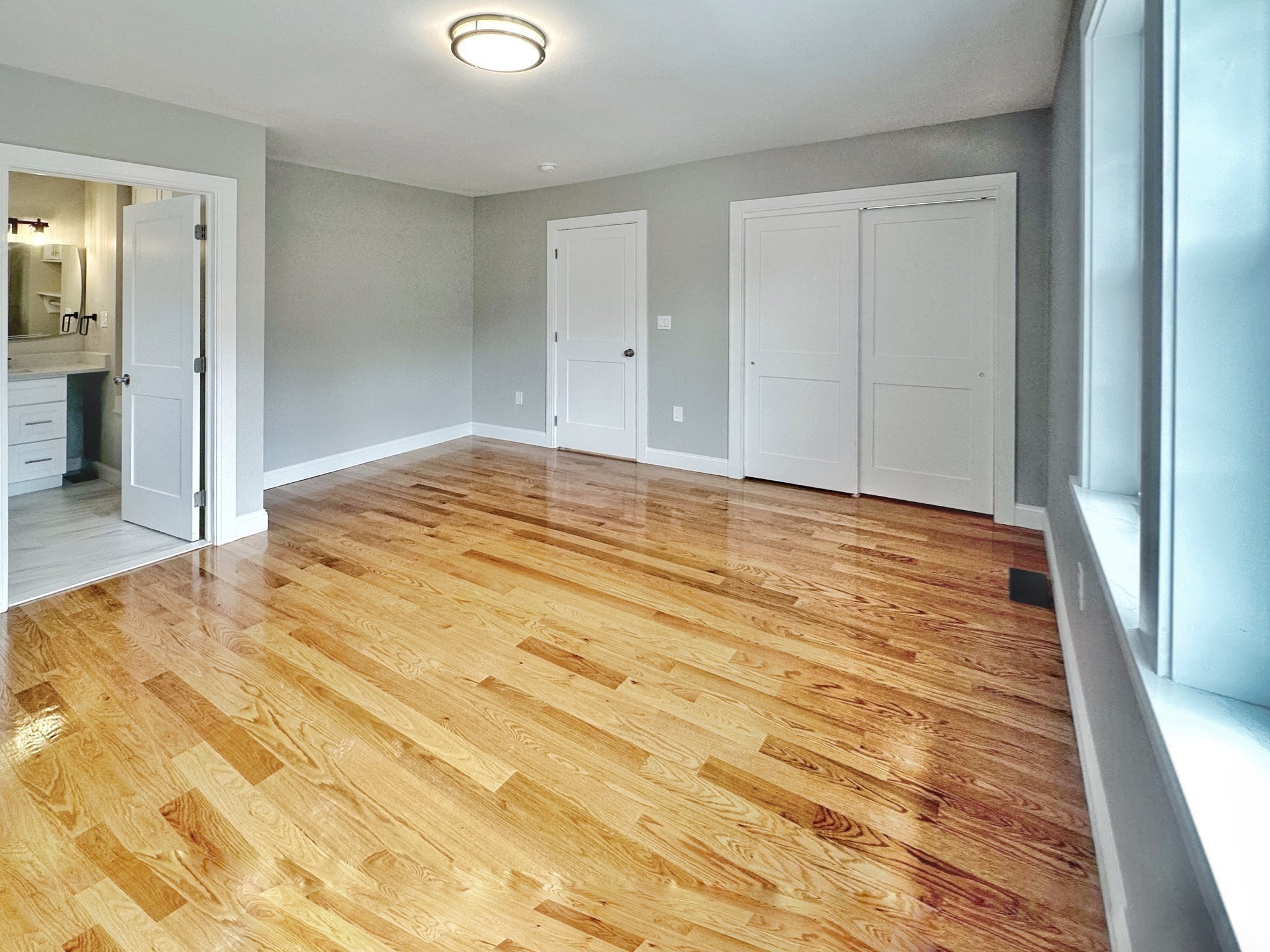 338 Sea St Property Photo 12