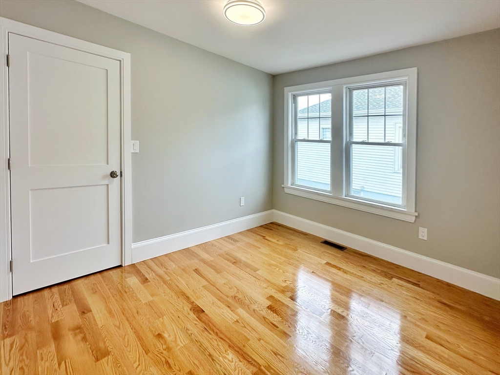 338 Sea St Property Photo 15