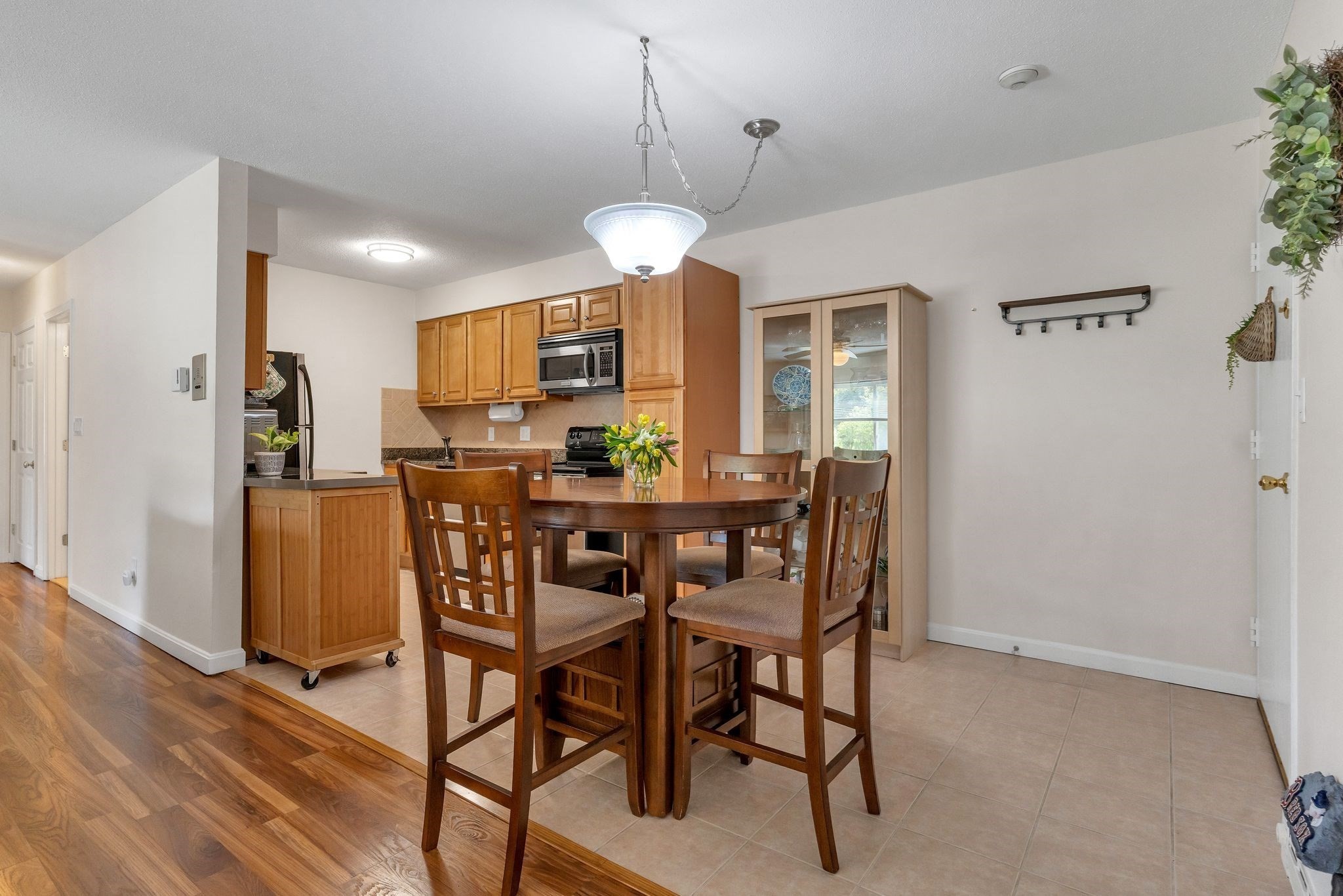 18 Dailey St # H Property Photo 6