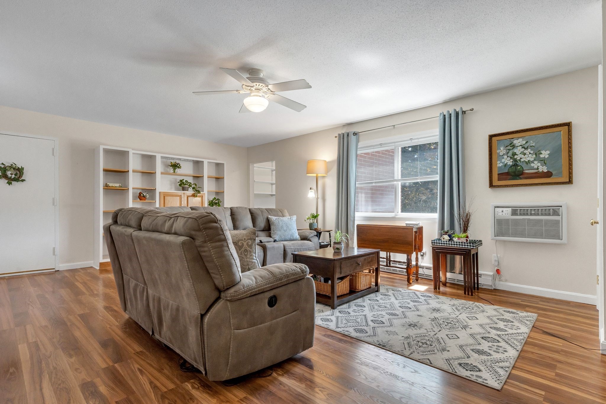 18 Dailey St # H Property Photo 17