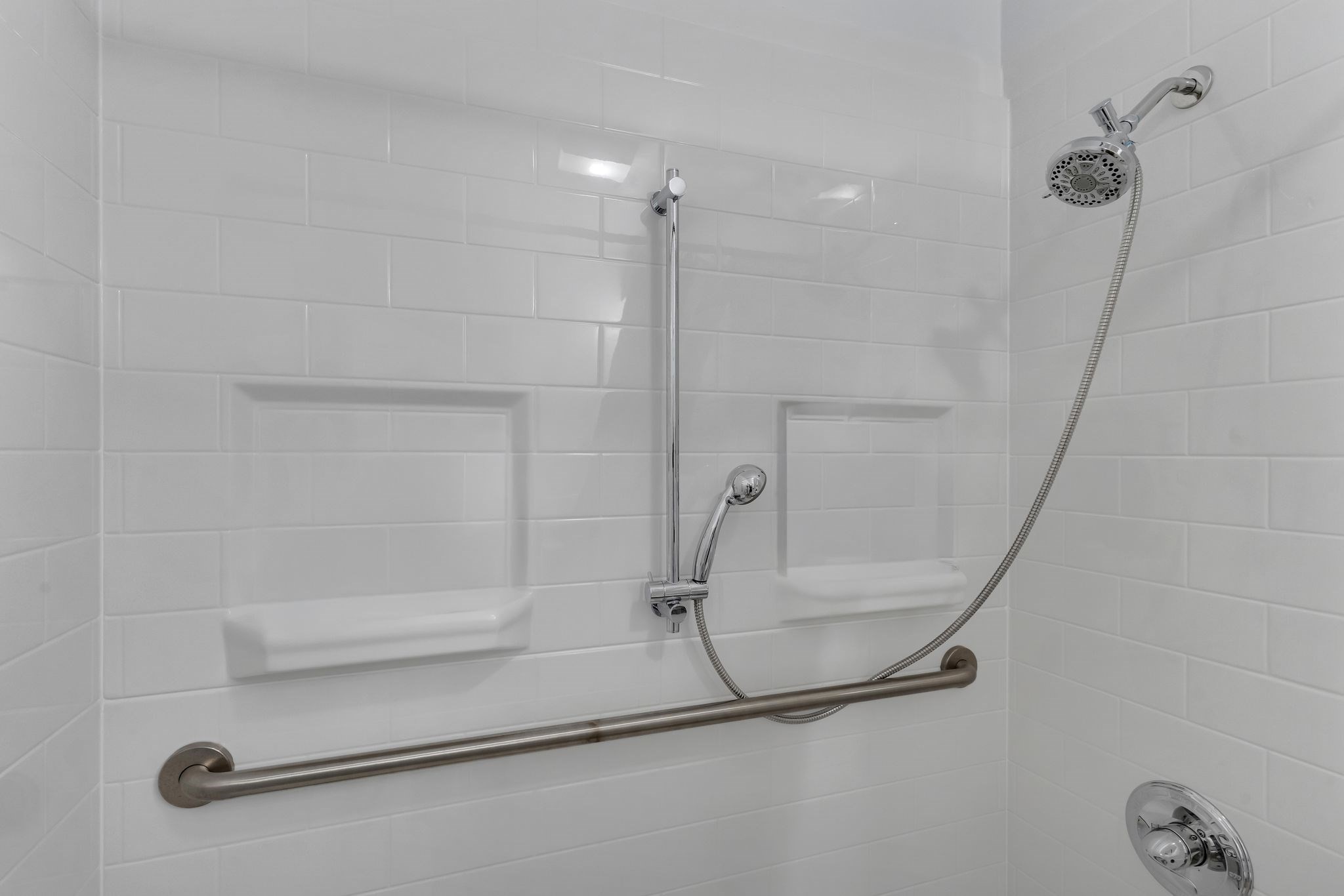 18 Dailey St # H Property Photo 21