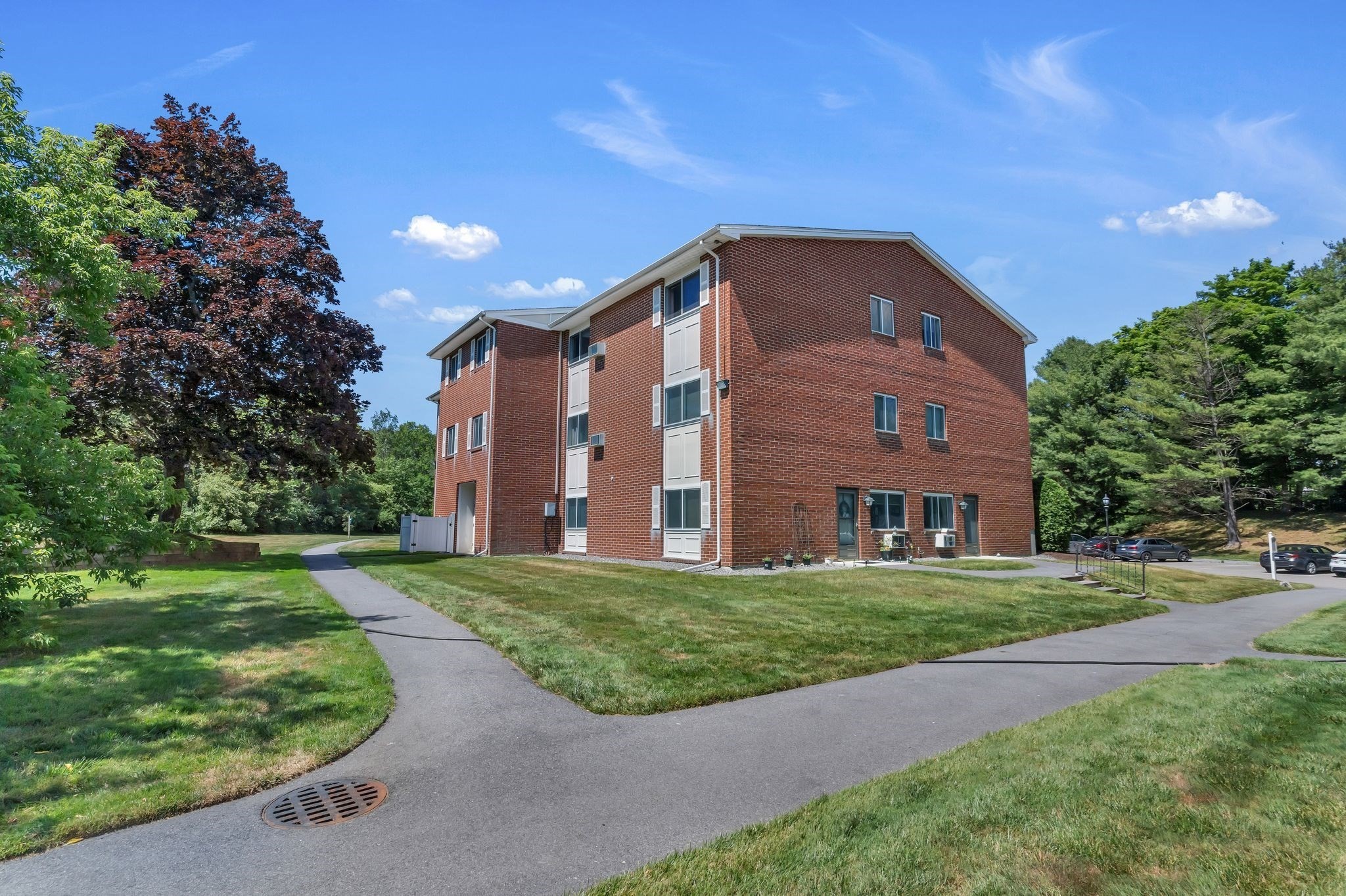 18 Dailey St # H Property Photo 35