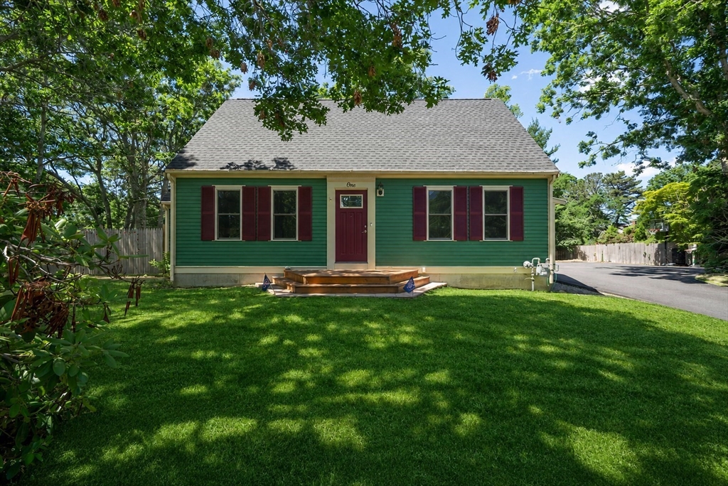 1 Pebble Path Property Photo 1