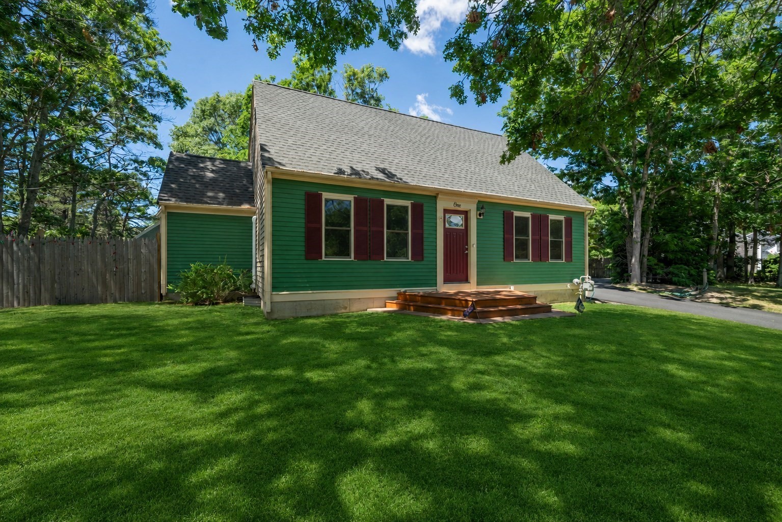 1 Pebble Path Property Photo 2