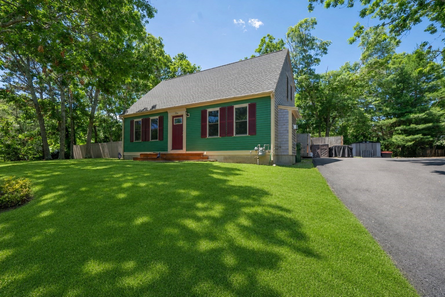 1 Pebble Path Property Photo 3