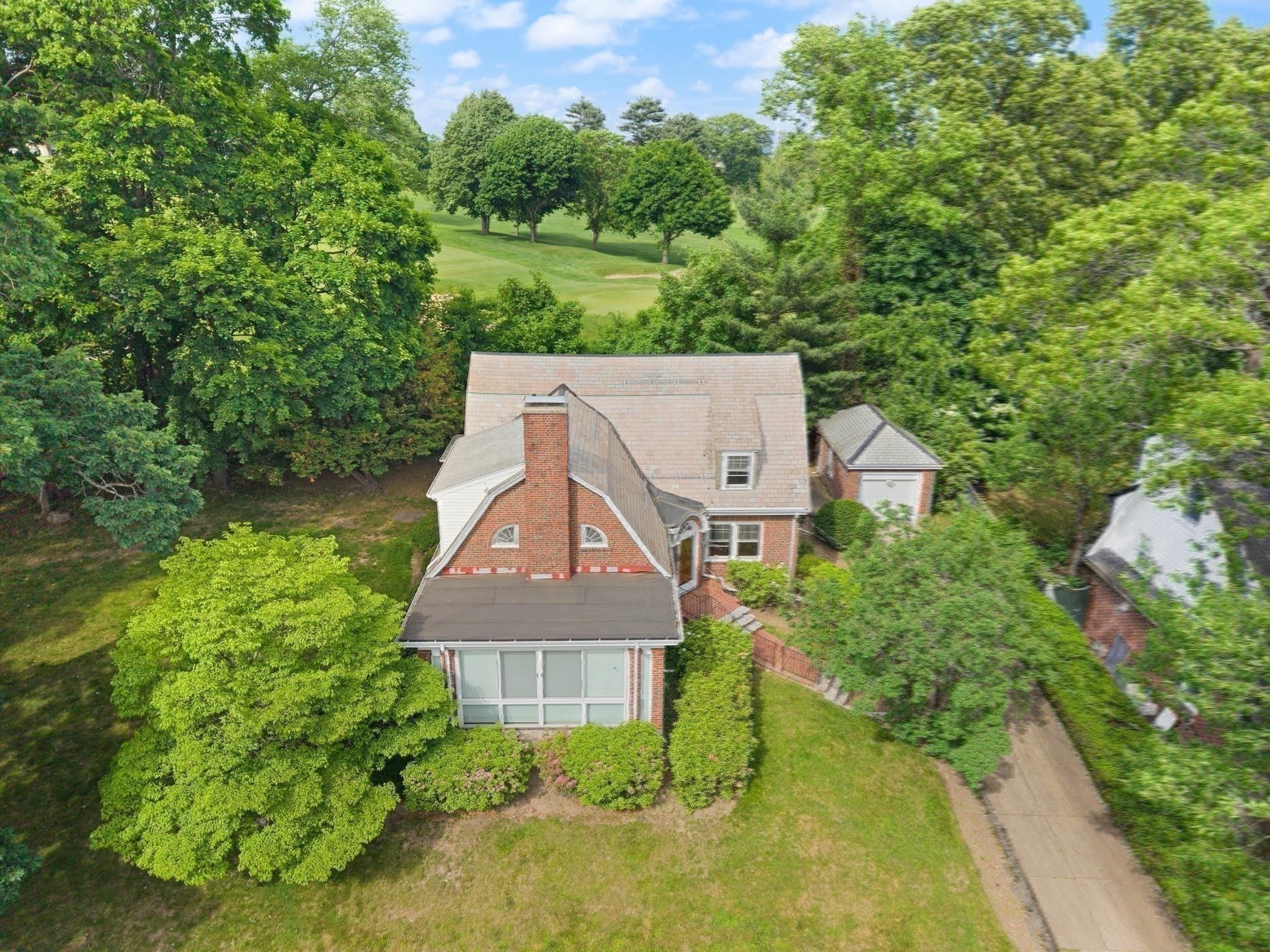 35 Arden Road Property Photo 5