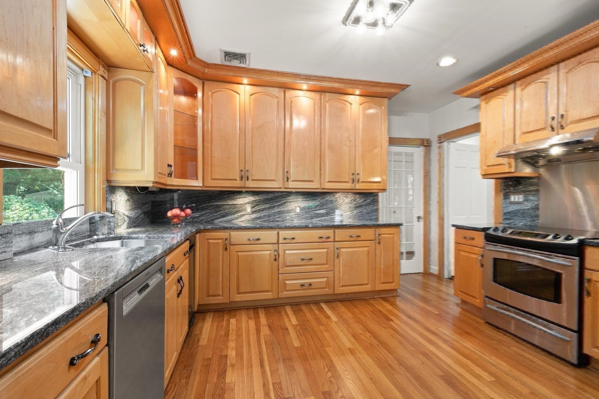 35 Arden Road Property Photo 15
