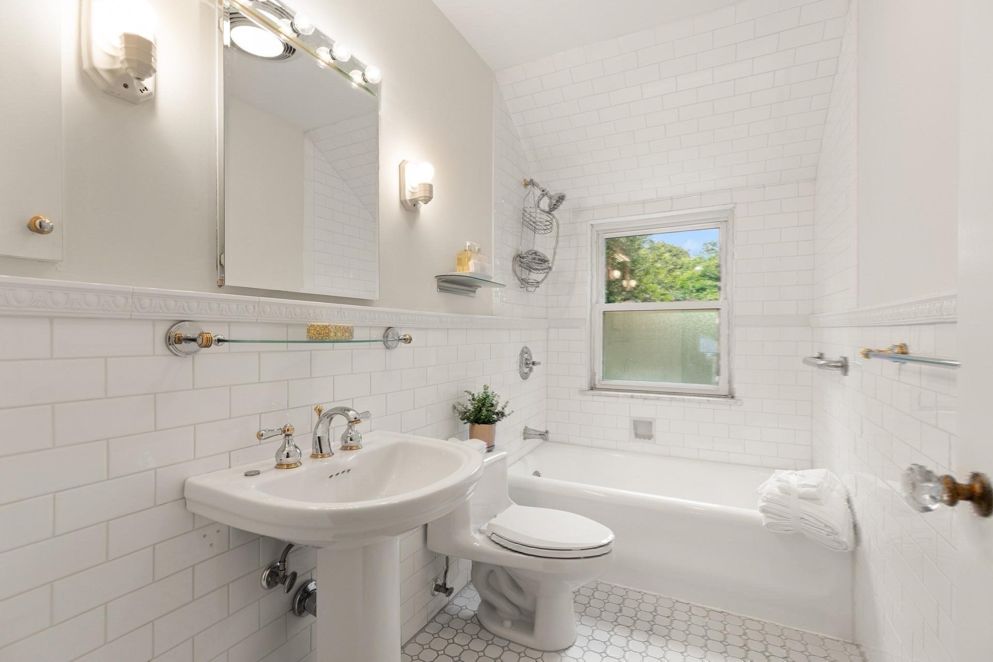 35 Arden Road Property Photo 18
