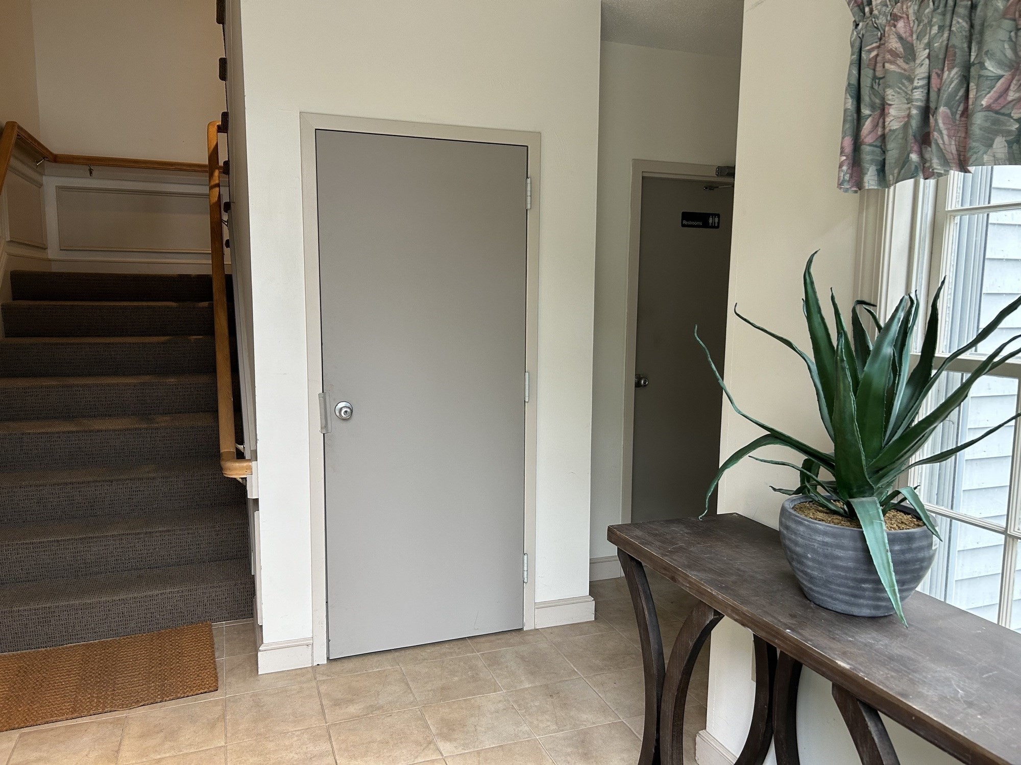 475 School St Property Photo 12