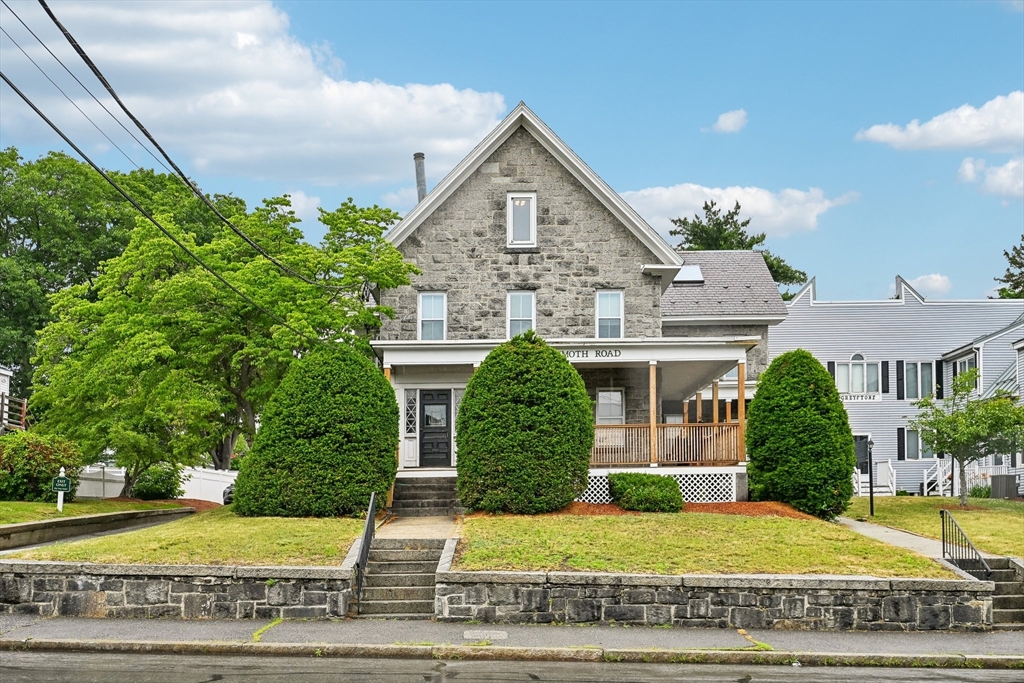 325 Mammoth Rd # 3