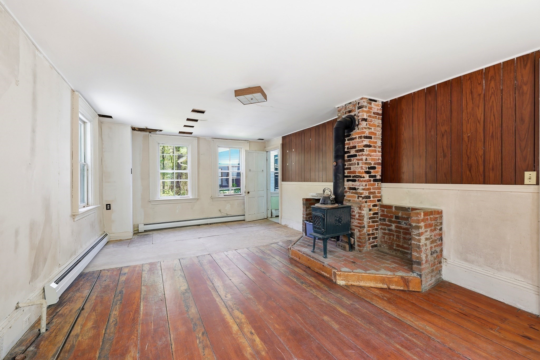 42 Shutesbury Rd Property Photo 8