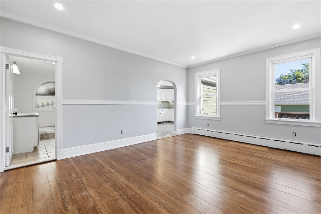 501 Pine St Property Photo 16