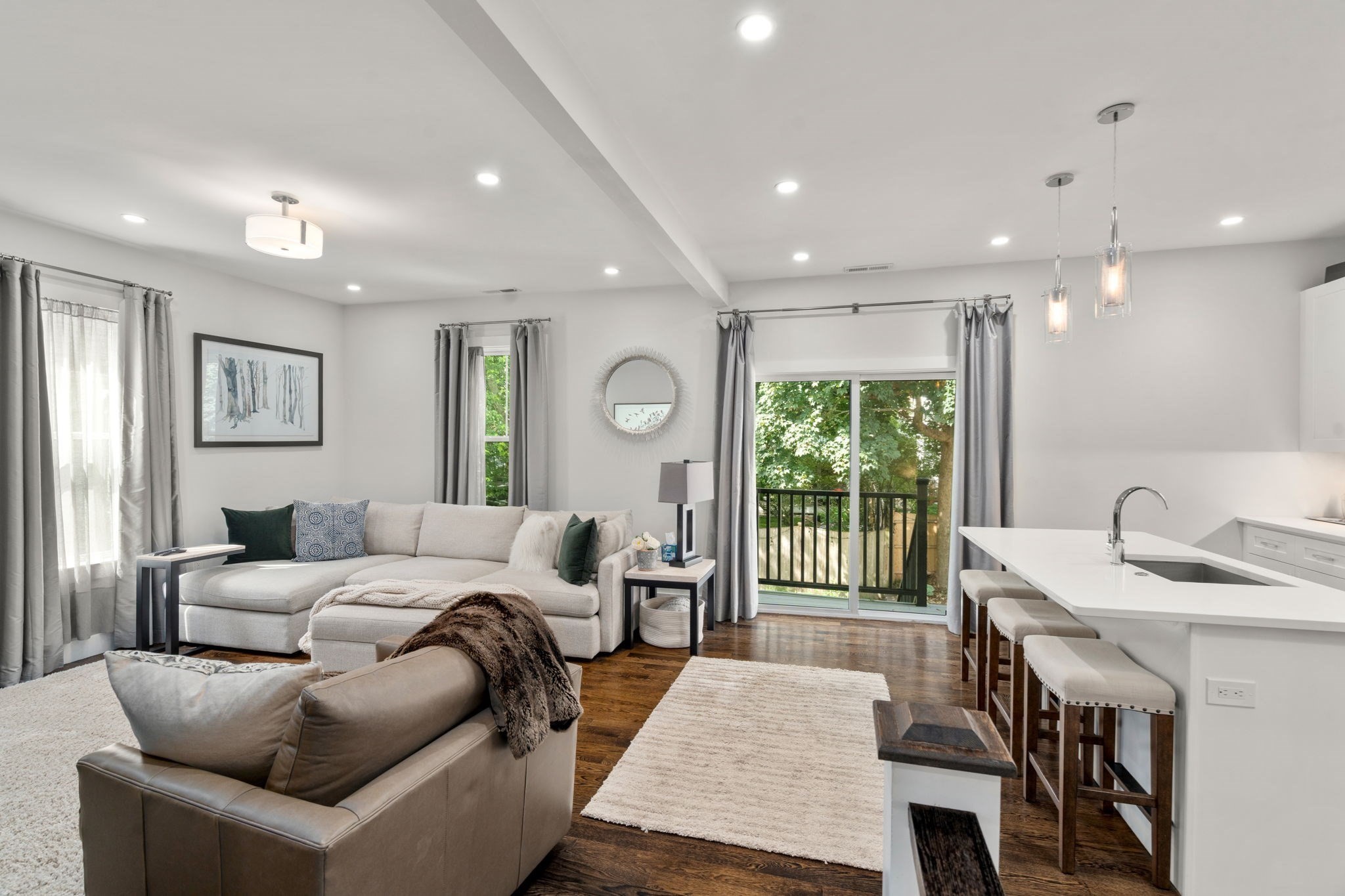 59 Mozart St # 2 Property Photo 6