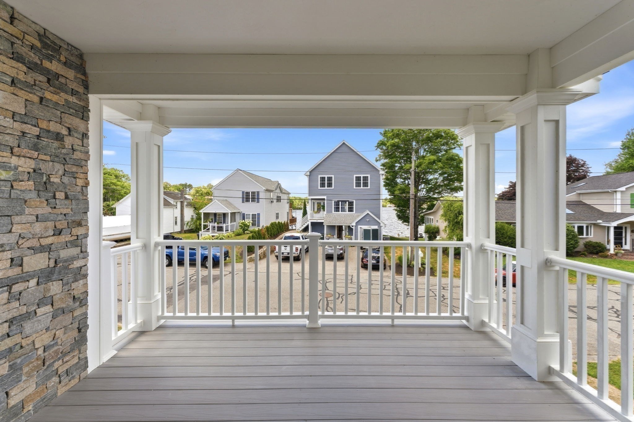 36 Colonial Rd. Property Photo 3