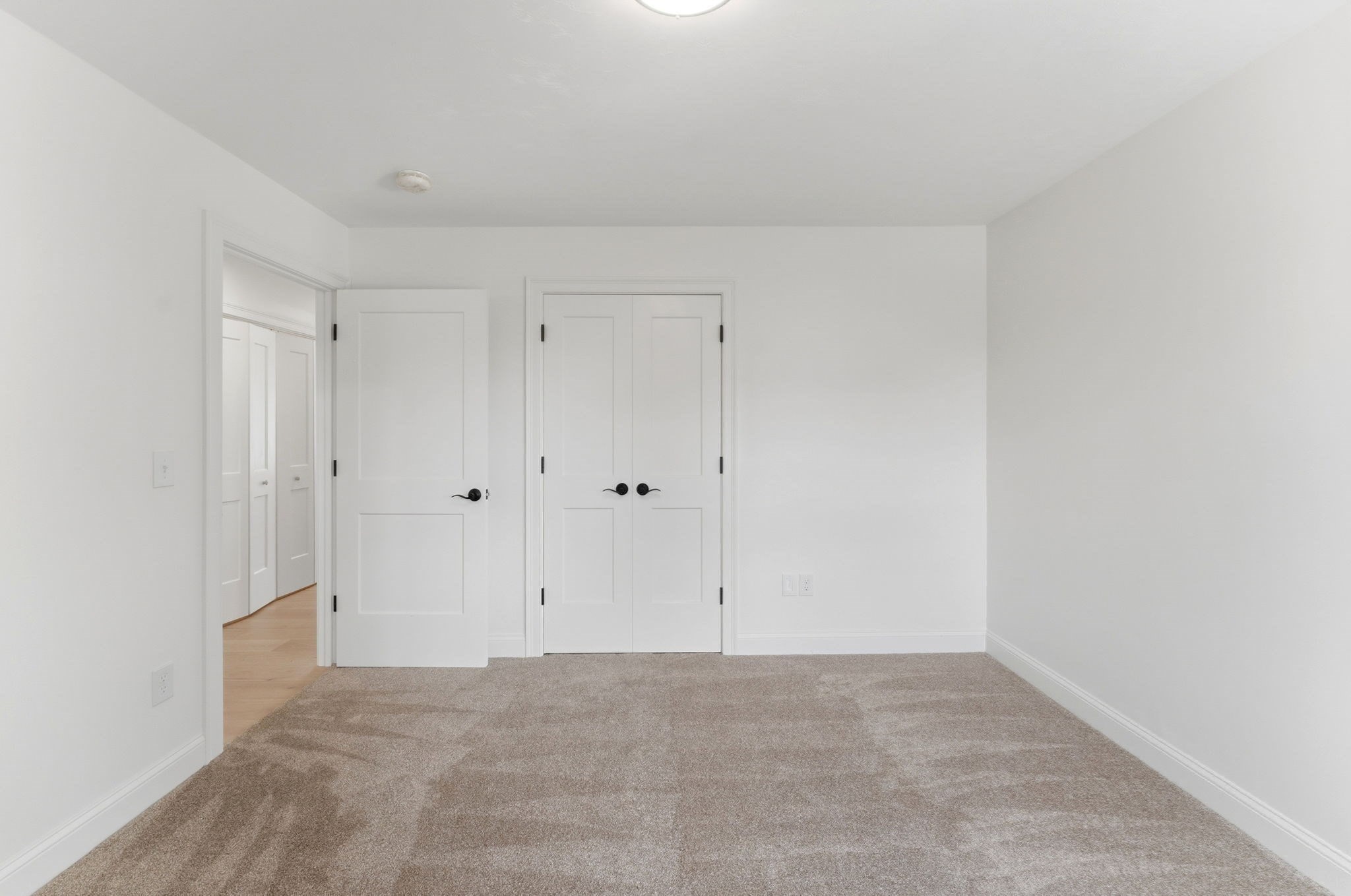 36 Colonial Rd. Property Photo 21