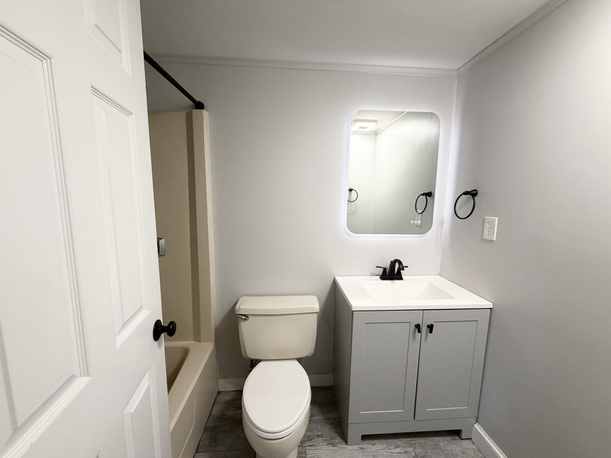 70 Temple St # 1 Property Photo 8