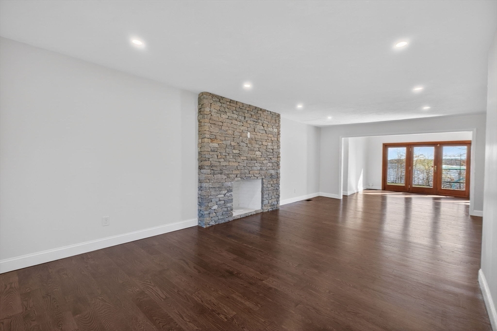 436 Reservoir St Property Photo 14