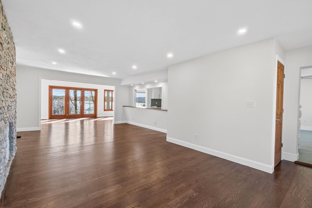 436 Reservoir St Property Photo 15