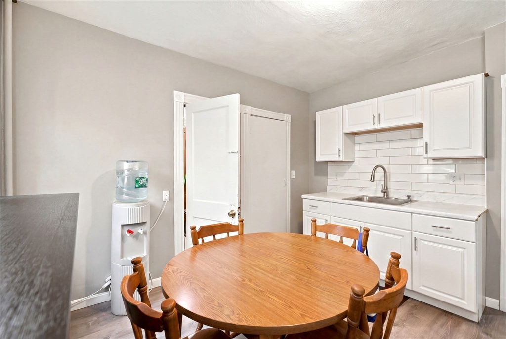 5 Rowell St Property Photo 4