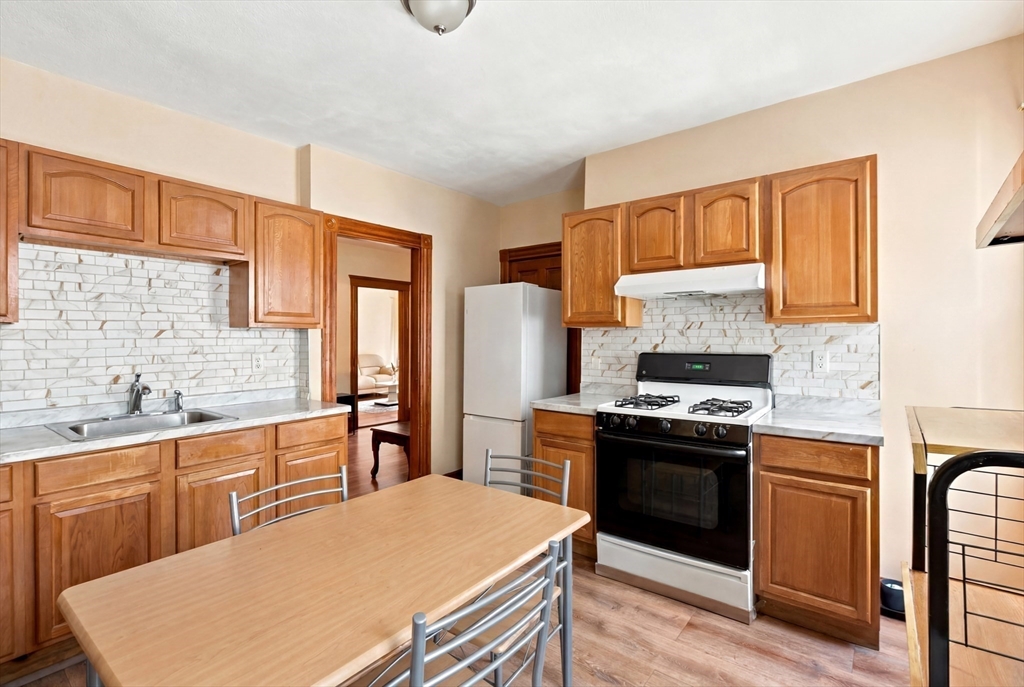 5 Rowell St Property Photo 5