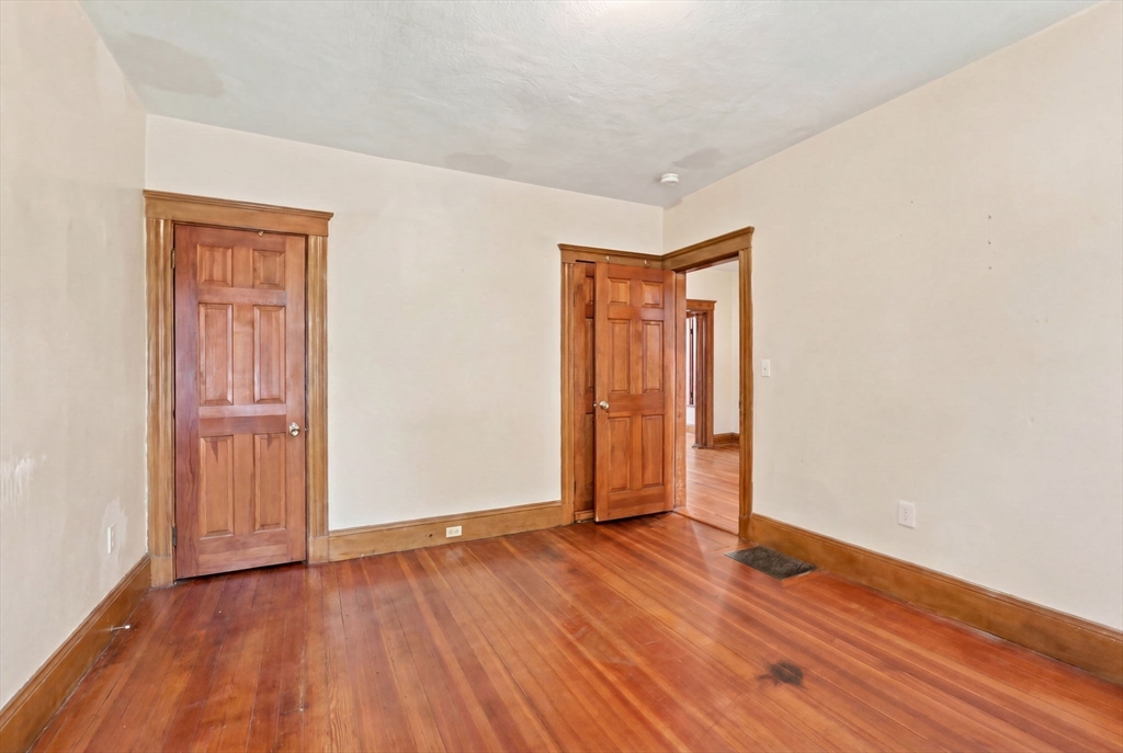 5 Rowell St Property Photo 14
