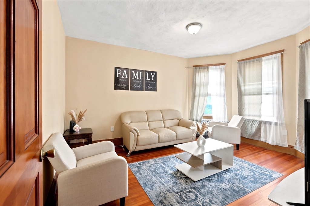 5 Rowell St Property Photo 15
