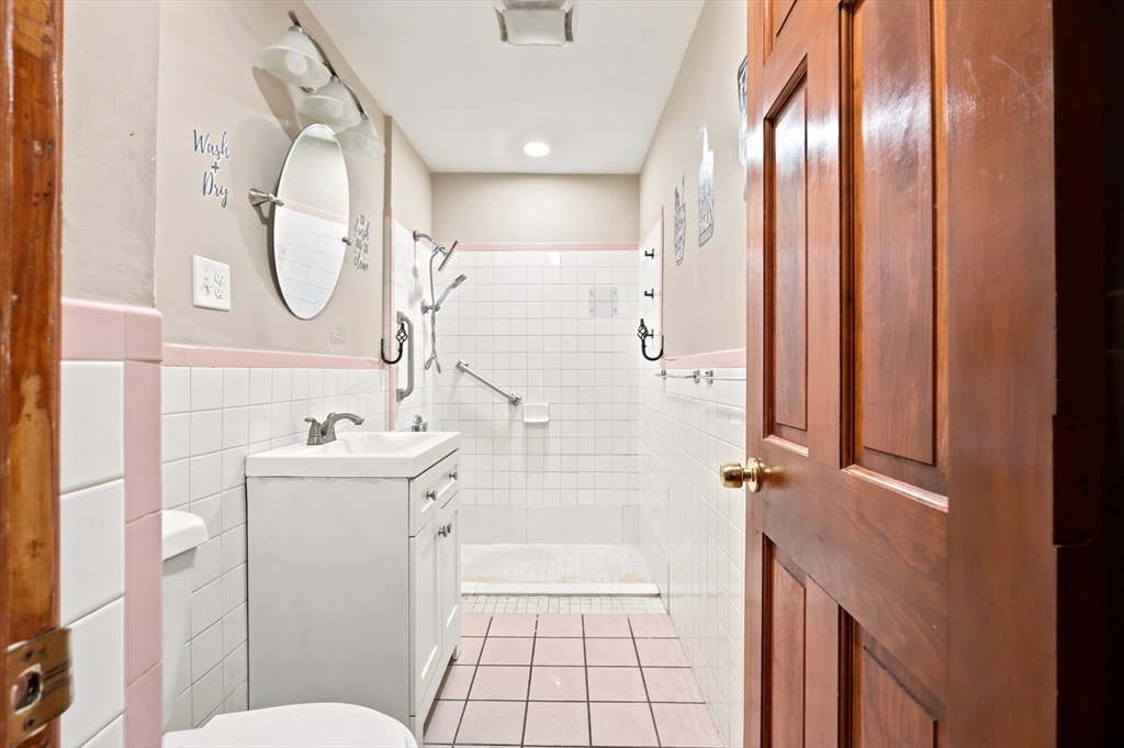 5 Rowell St Property Photo 18