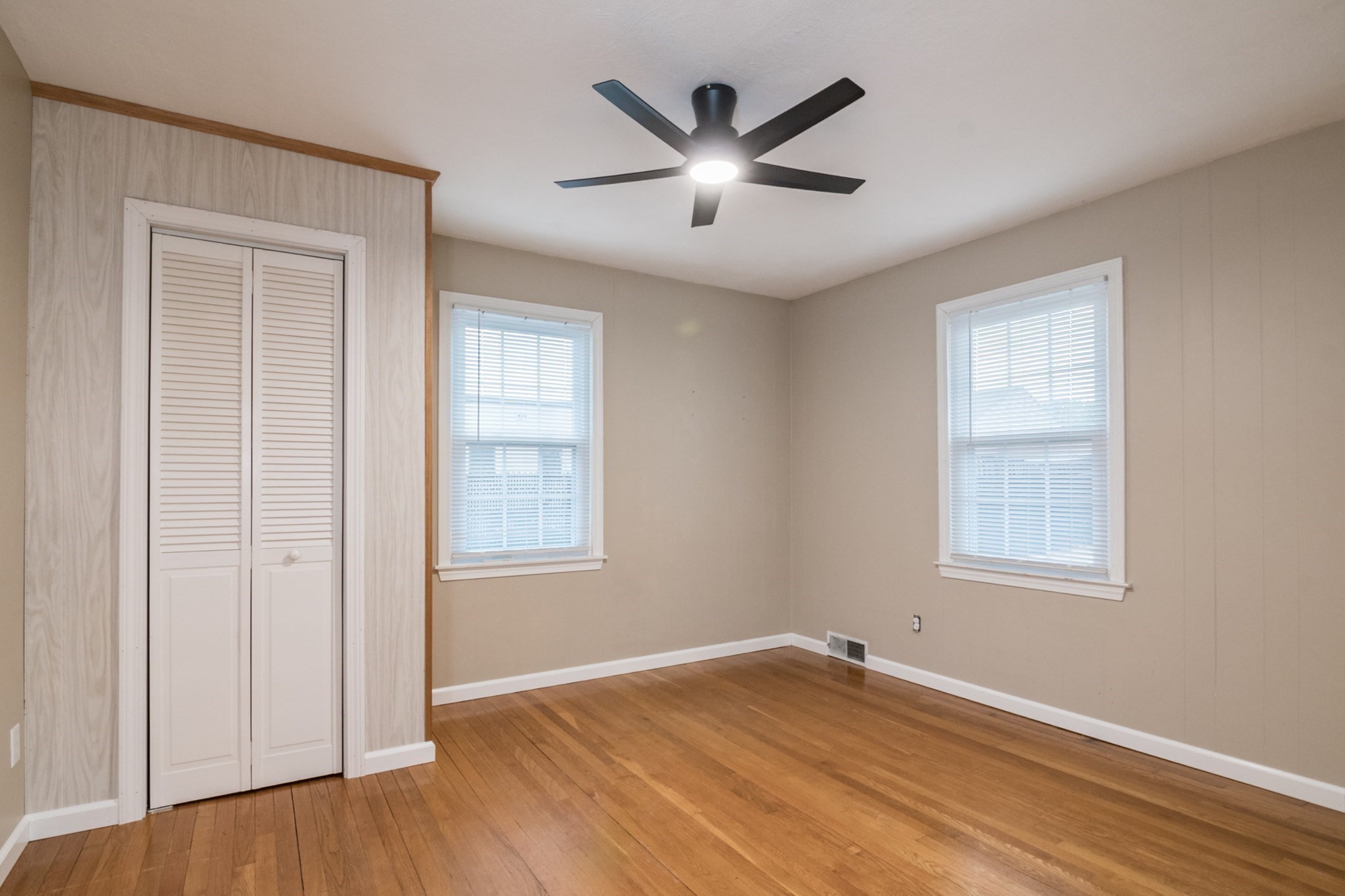248 Laconia Street Property Photo 11