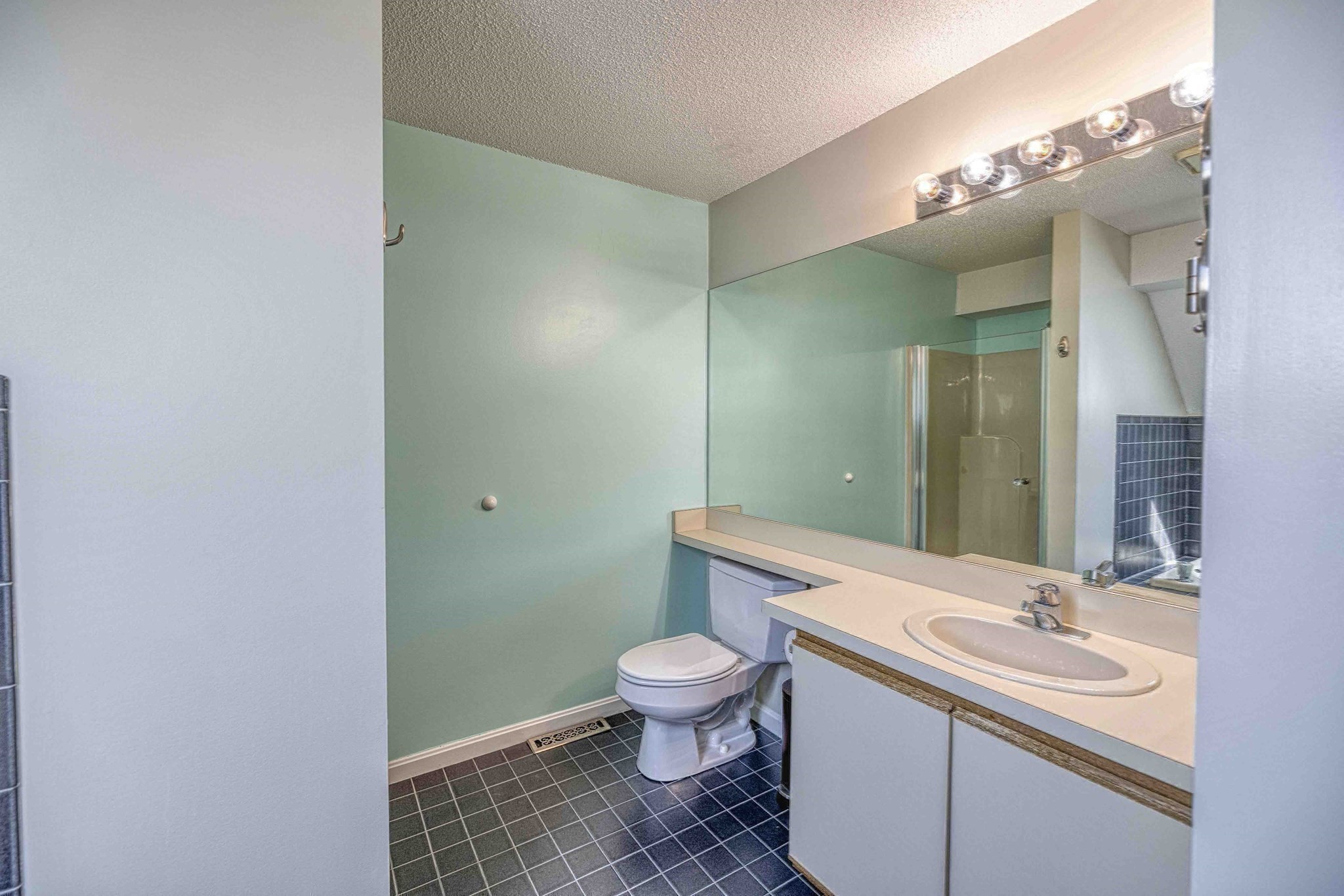 700 Shore Dr # 306 Property Photo 27