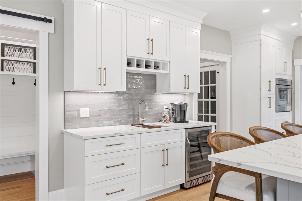 4 Whitcomb Street Property Photo 4