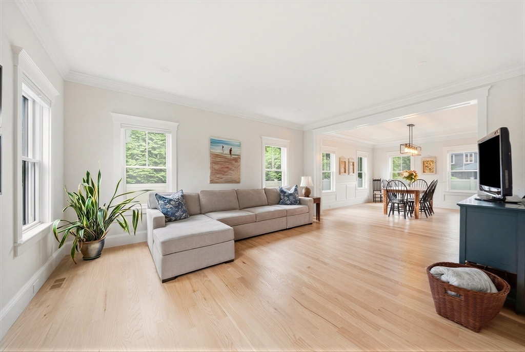 4 Whitcomb Street Property Photo 7