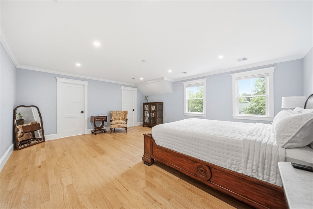 4 Whitcomb Street Property Photo 18