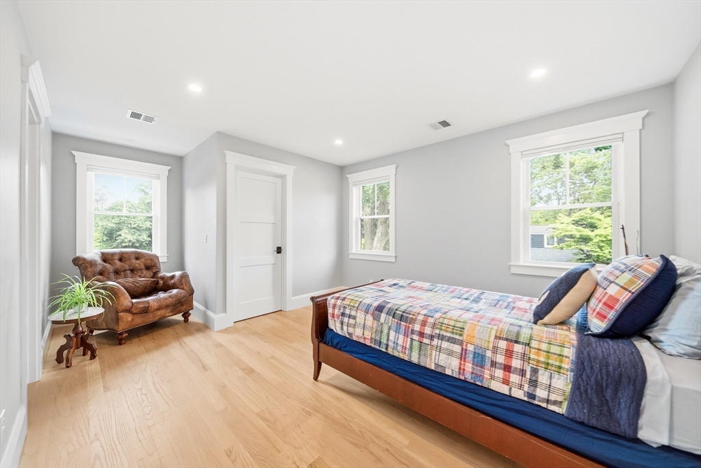 4 Whitcomb Street Property Photo 27