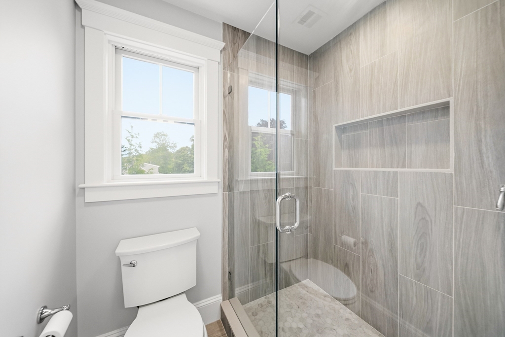 4 Whitcomb Street Property Photo 29
