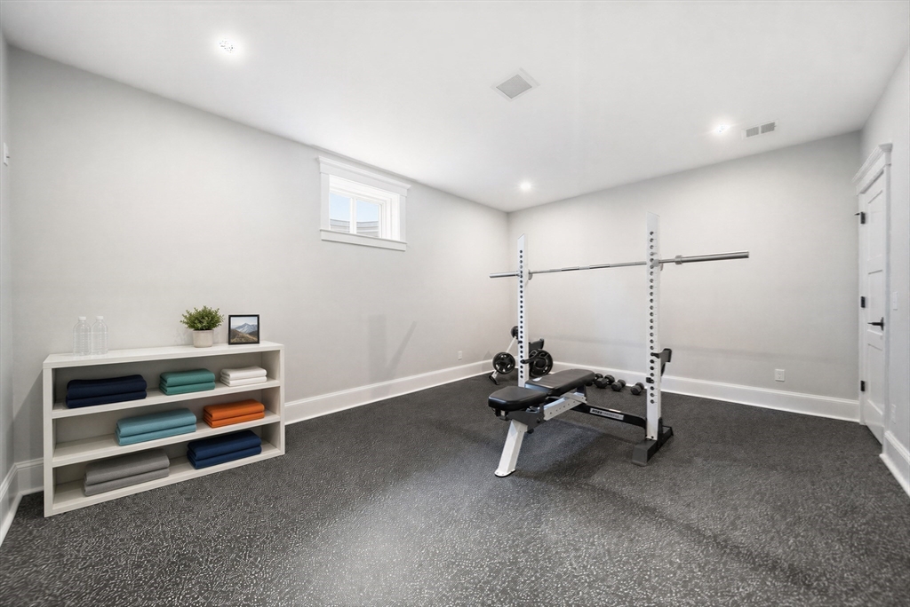 4 Whitcomb Street Property Photo 31
