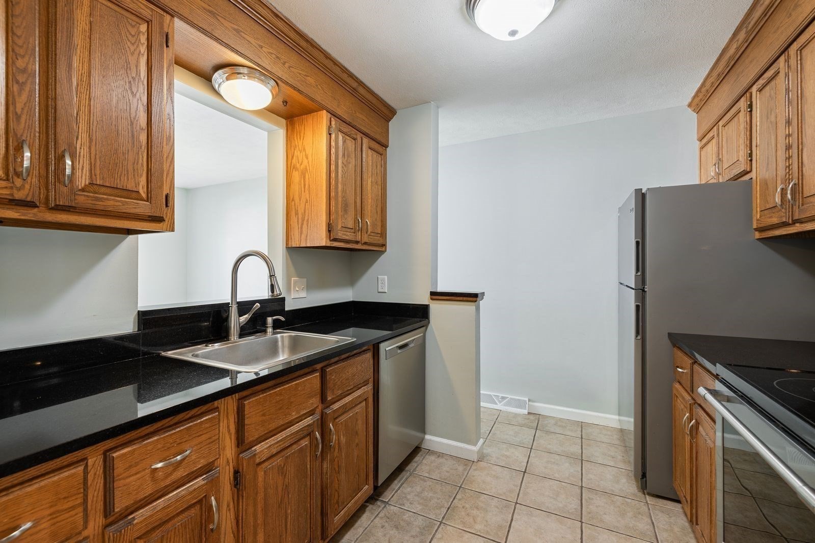 2205 Boston Road # I81 Property Photo 5