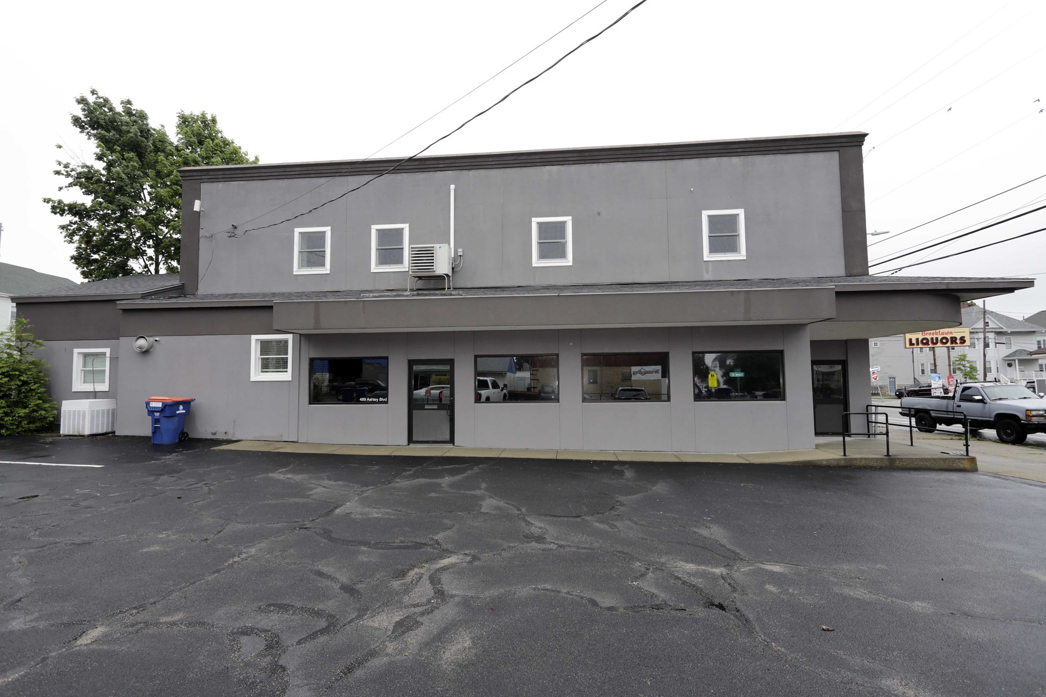 489a-b Ashley Blvd # B Property Photo 6