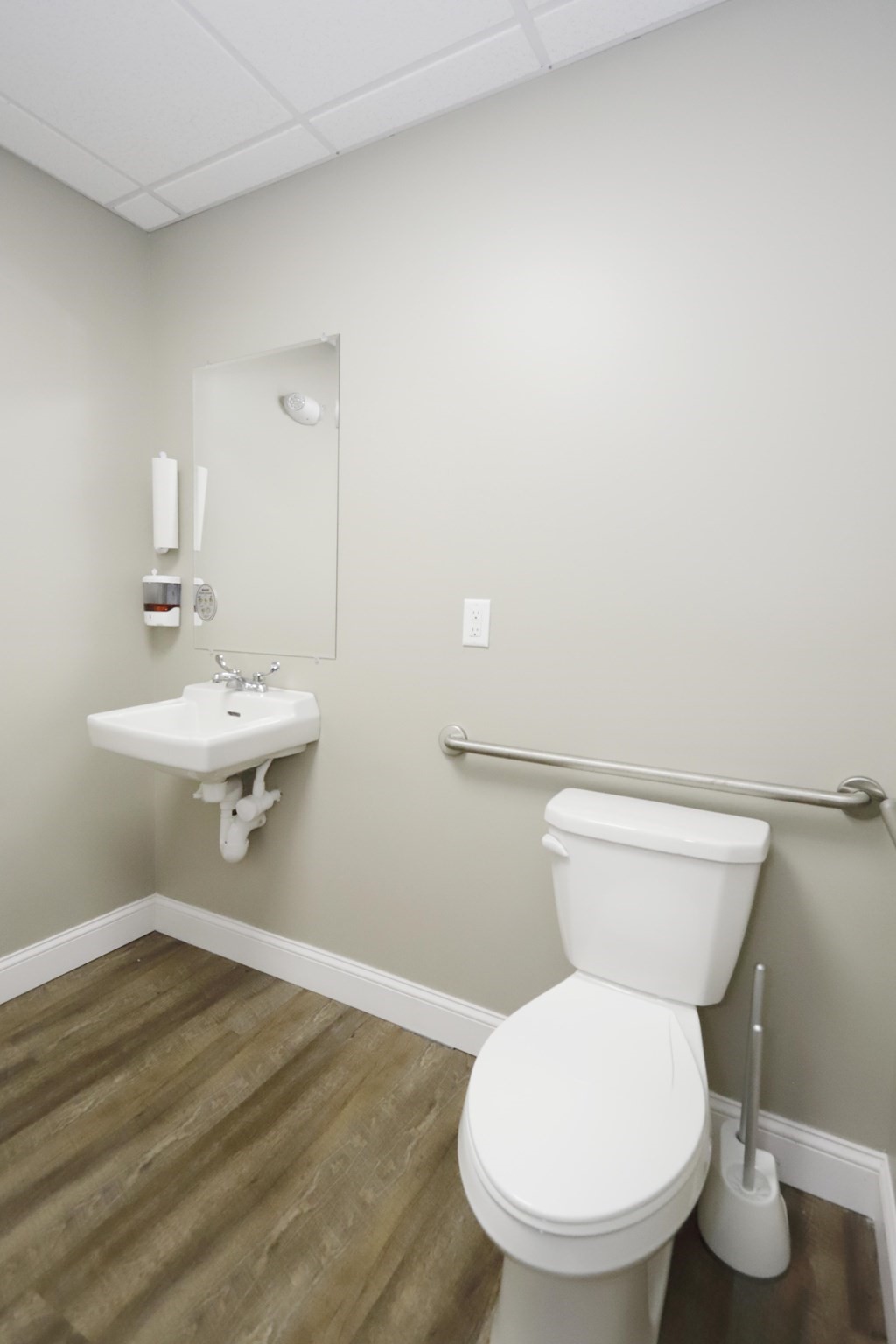 489a-b Ashley Blvd # B Property Photo 16