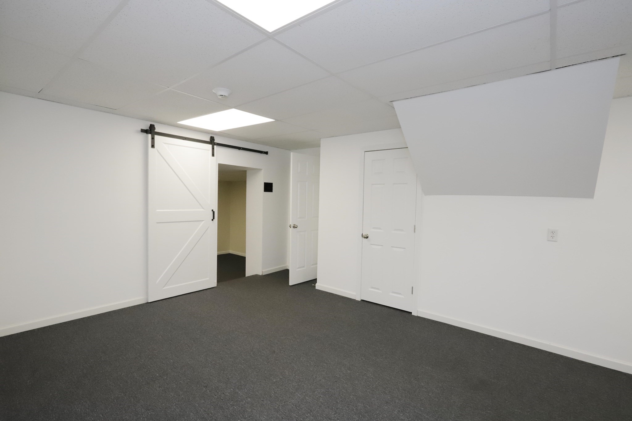 489a-b Ashley Blvd # B Property Photo 21