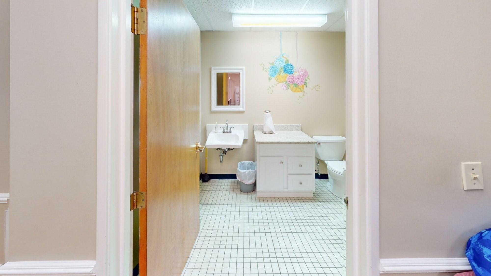 536 Broad St # 8 Property Photo 4