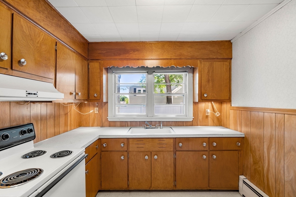 39 Needham Rd Property Photo 10