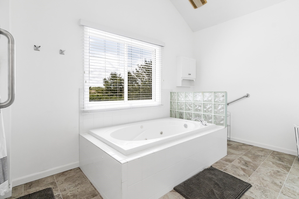 30 Cavendish Cir # 30 Property Photo 23