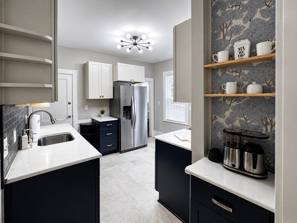 38 Tanager St # 1 Property Photo 6