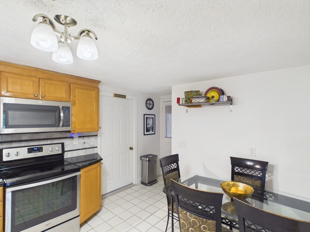 41 Essex Road Property Photo 10